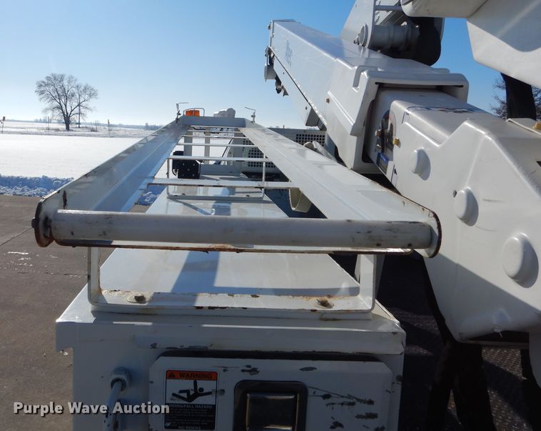 image for item DH6963 2013 Dodge Ram 5500 bucket truck