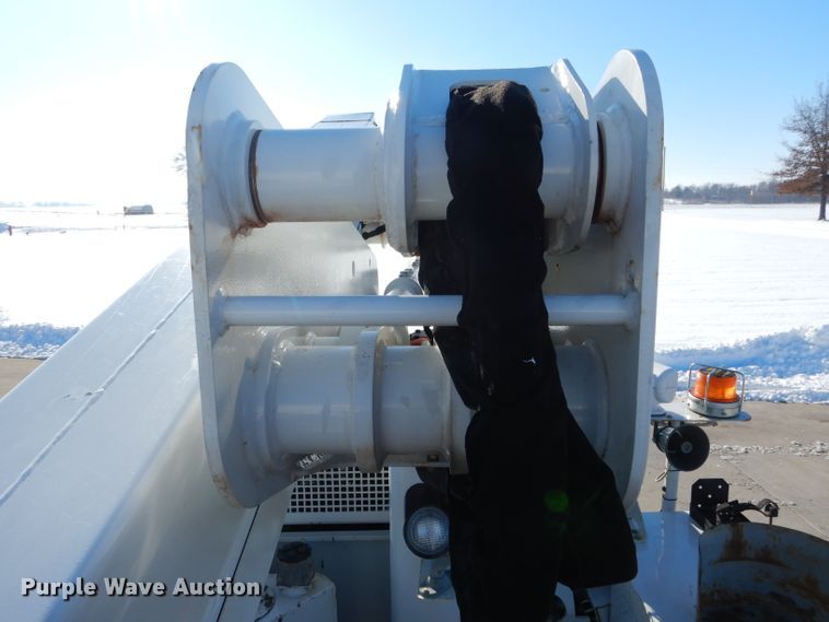 image for item DH6963 2013 Dodge Ram 5500 bucket truck