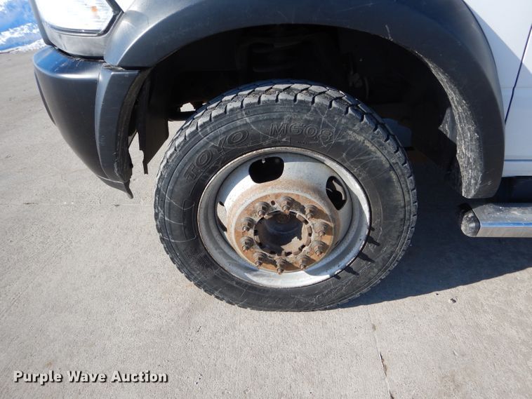 image for item DH6963 2013 Dodge Ram 5500 bucket truck