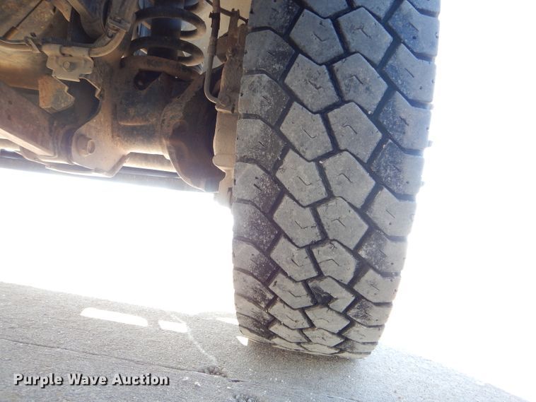 image for item DH6963 2013 Dodge Ram 5500 bucket truck