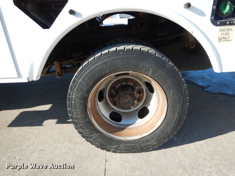 image for item DH6963 2013 Dodge Ram 5500 bucket truck