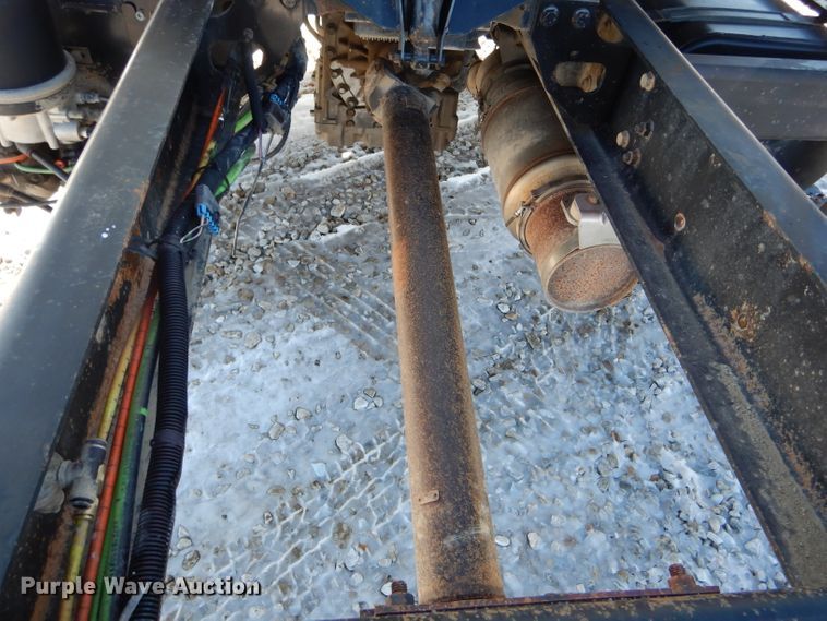 image for item DH6969 2008 International DuraStar 4400 truck cab and chassis