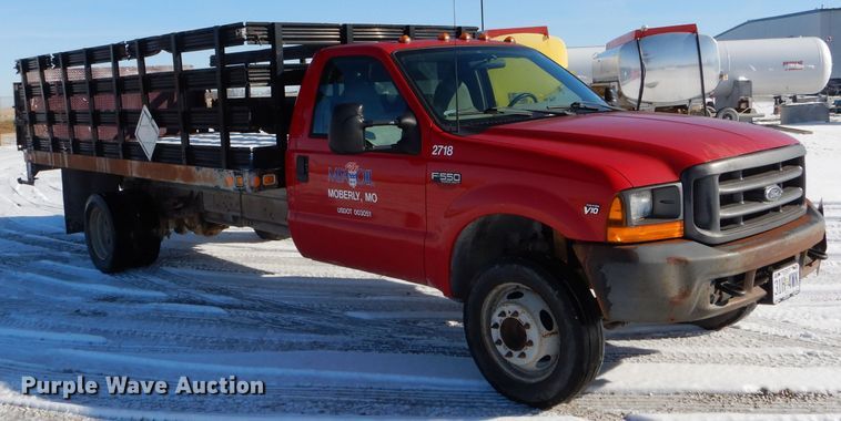 image for item DH6974 2000 Ford F550 Super Duty flatbed truck