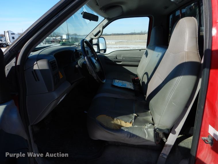 image for item DH6974 2000 Ford F550 Super Duty flatbed truck