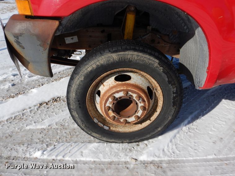 image for item DH6974 2000 Ford F550 Super Duty flatbed truck