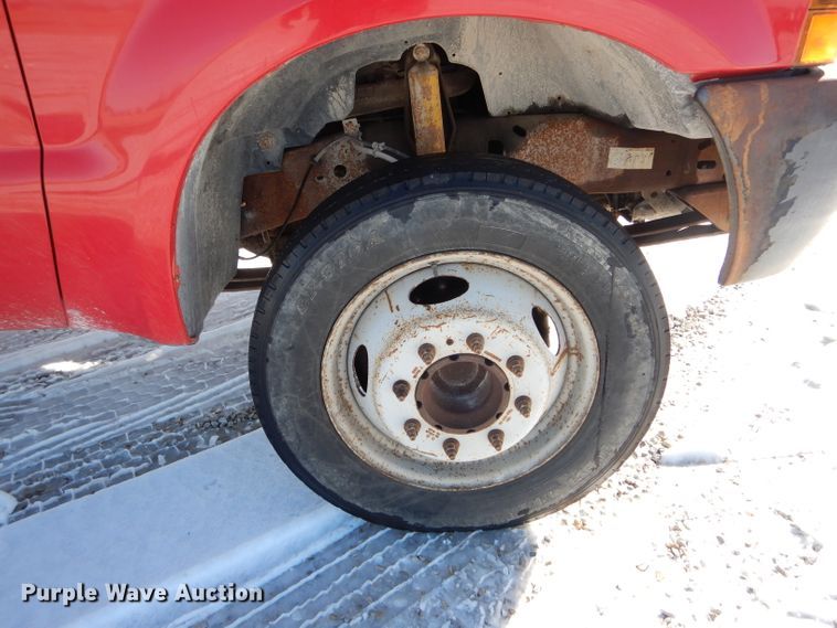 image for item DH6974 2000 Ford F550 Super Duty flatbed truck