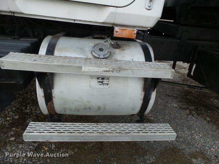 image for item DH7831 1996 Mack CH600 dump truck