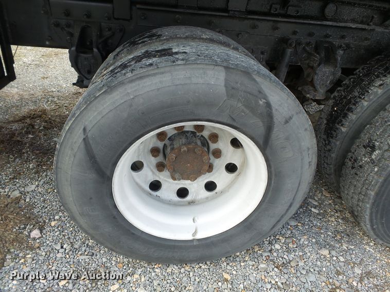 image for item DH7831 1996 Mack CH600 dump truck