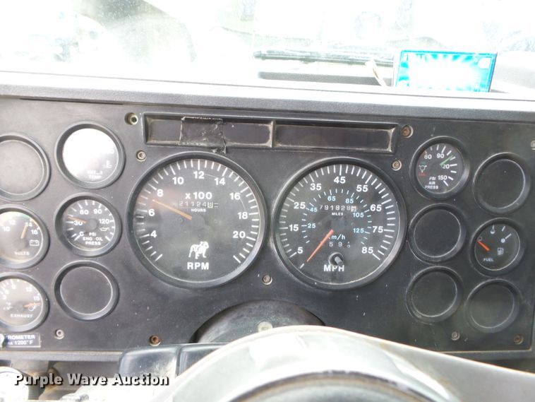 image for item DH7831 1996 Mack CH600 dump truck