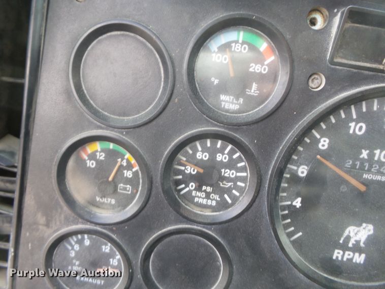 image for item DH7831 1996 Mack CH600 dump truck