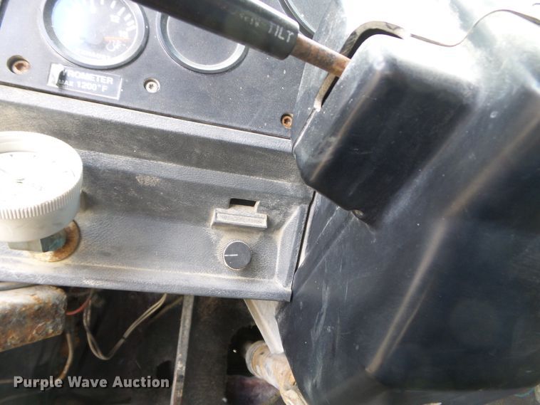 image for item DH7831 1996 Mack CH600 dump truck