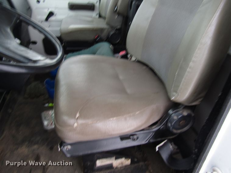 image for item DH8322 2000 International 2554 hydra vacuum truck