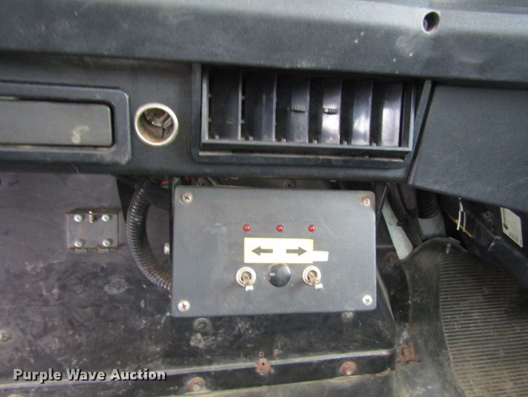 image for item DH8322 2000 International 2554 hydra vacuum truck