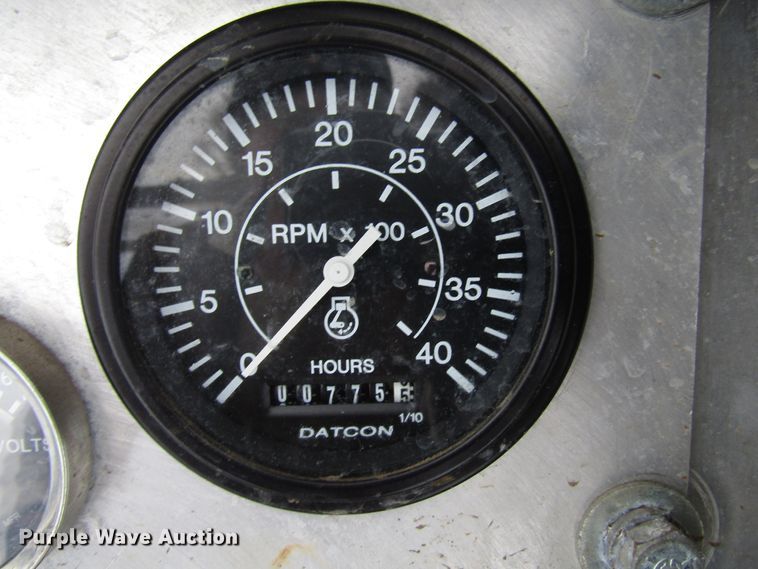 image for item DH8322 2000 International 2554 hydra vacuum truck