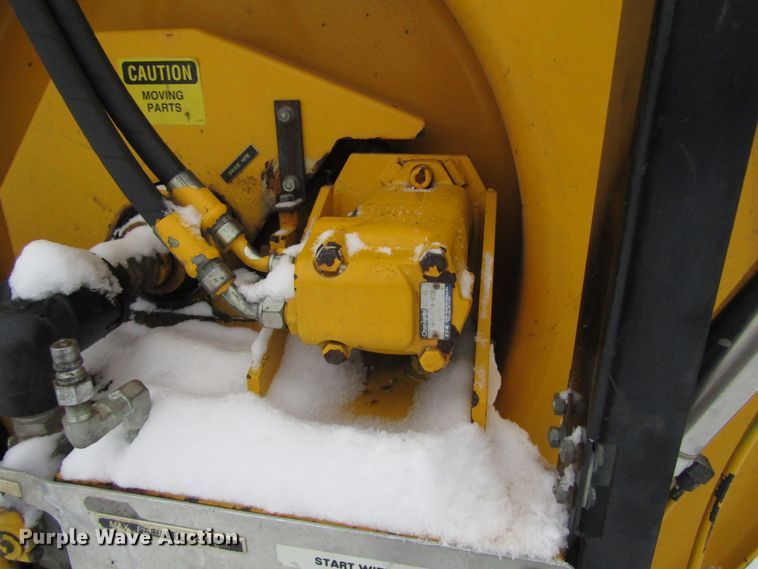 image for item DH8322 2000 International 2554 hydra vacuum truck