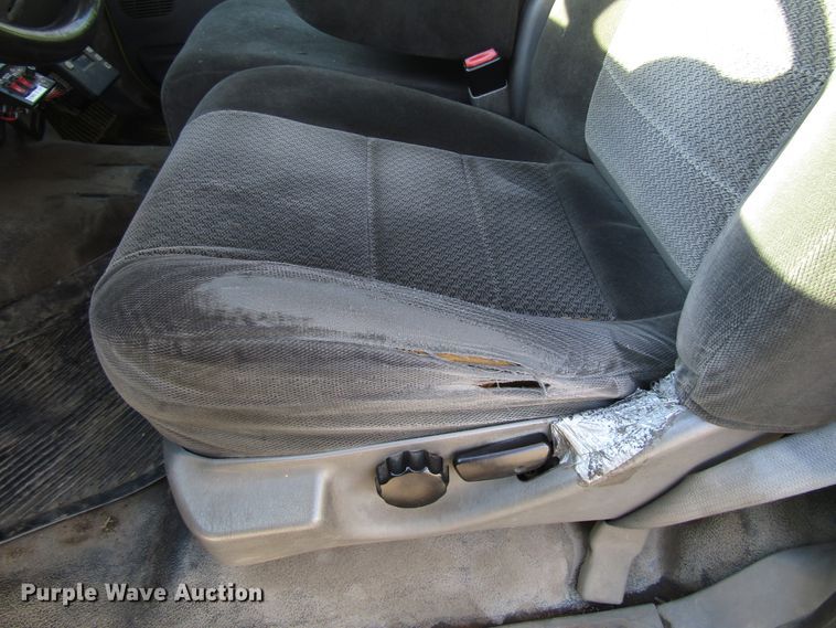 image for item DH8324 2003 Ford F550 Super Duty scissor lift truck