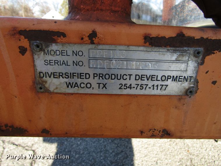 image for item DH8324 2003 Ford F550 Super Duty scissor lift truck