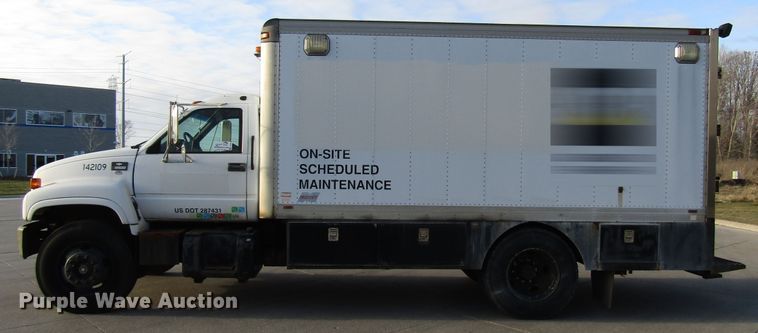 image for item DH8325 1999 Chevrolet C6500 lube service truck