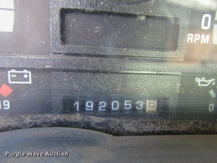 image for item DH8325 1999 Chevrolet C6500 lube service truck