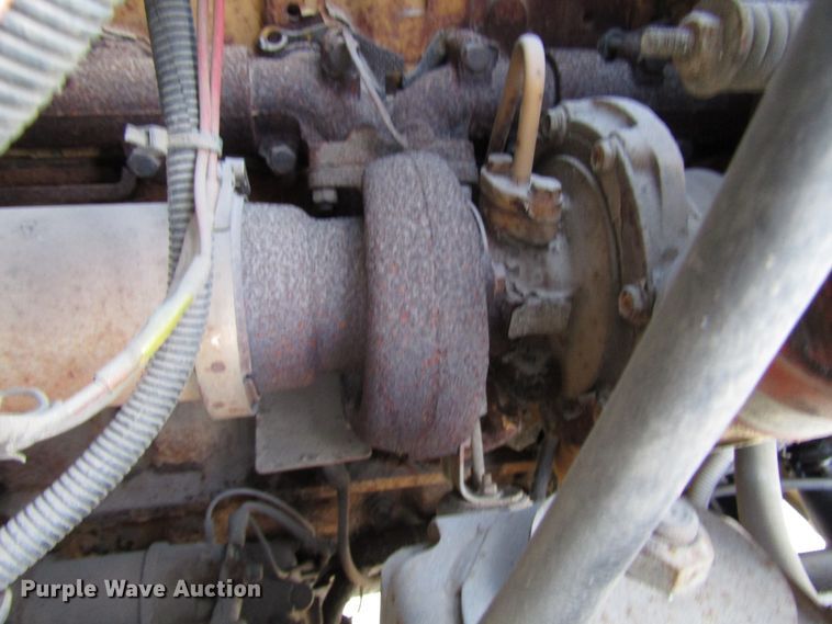 image for item DH8325 1999 Chevrolet C6500 lube service truck