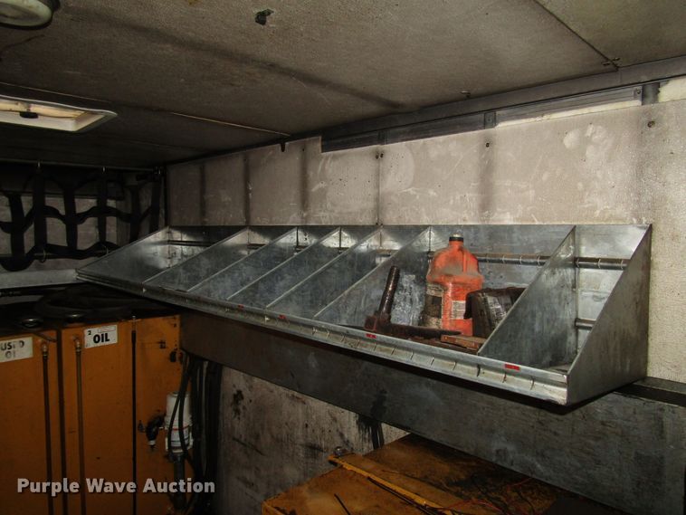 image for item DH8325 1999 Chevrolet C6500 lube service truck