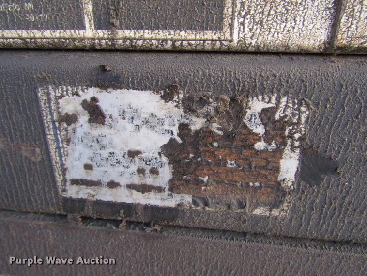 image for item DH8325 1999 Chevrolet C6500 lube service truck