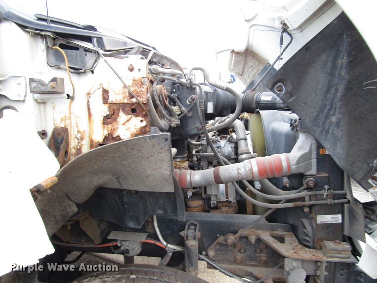 image for item DH8326 2009 Ford F750 Super Duty truck cab and chassis