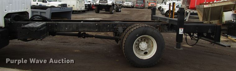 image for item DH8326 2009 Ford F750 Super Duty truck cab and chassis