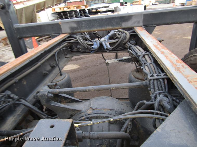 image for item DH8326 2009 Ford F750 Super Duty truck cab and chassis