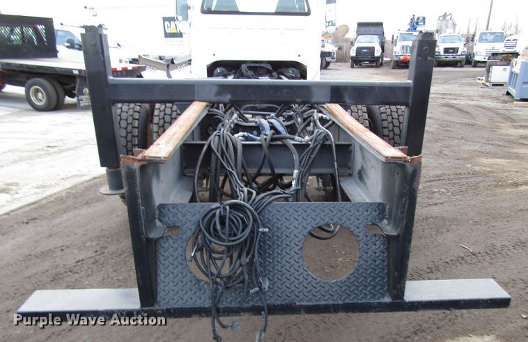 image for item DH8326 2009 Ford F750 Super Duty truck cab and chassis