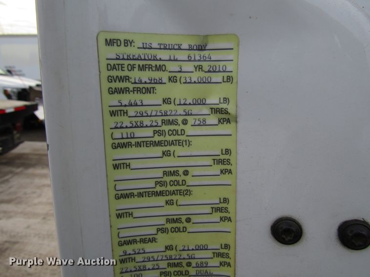 image for item DH8326 2009 Ford F750 Super Duty truck cab and chassis