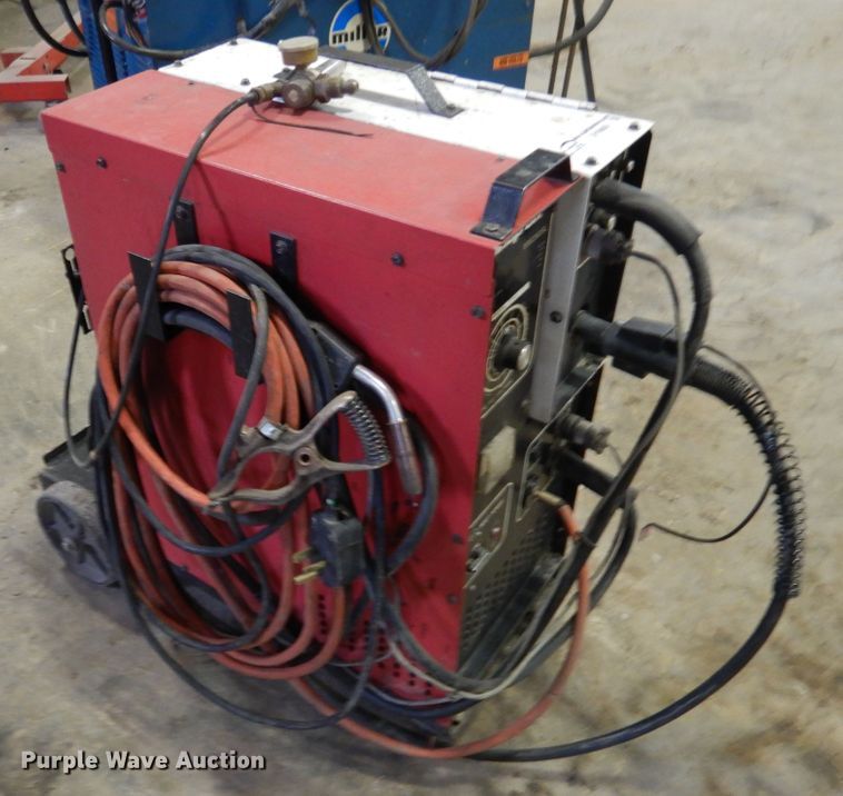 image for item DY9868 Snap-on MM-250SL MIG welder