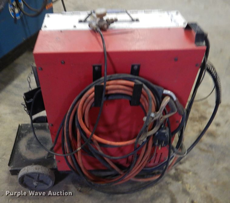 image for item DY9868 Snap-on MM-250SL MIG welder