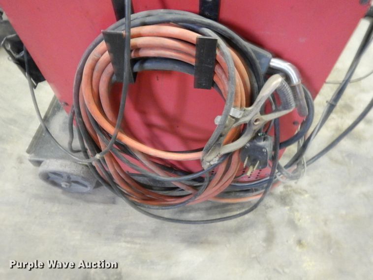 image for item DY9868 Snap-on MM-250SL MIG welder