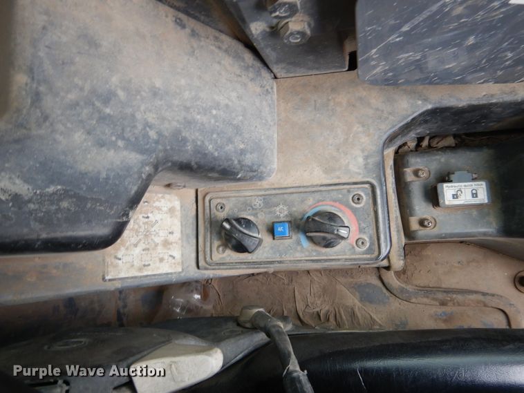 image for item EK9133 2011 Takeuchi TL250 skid steer