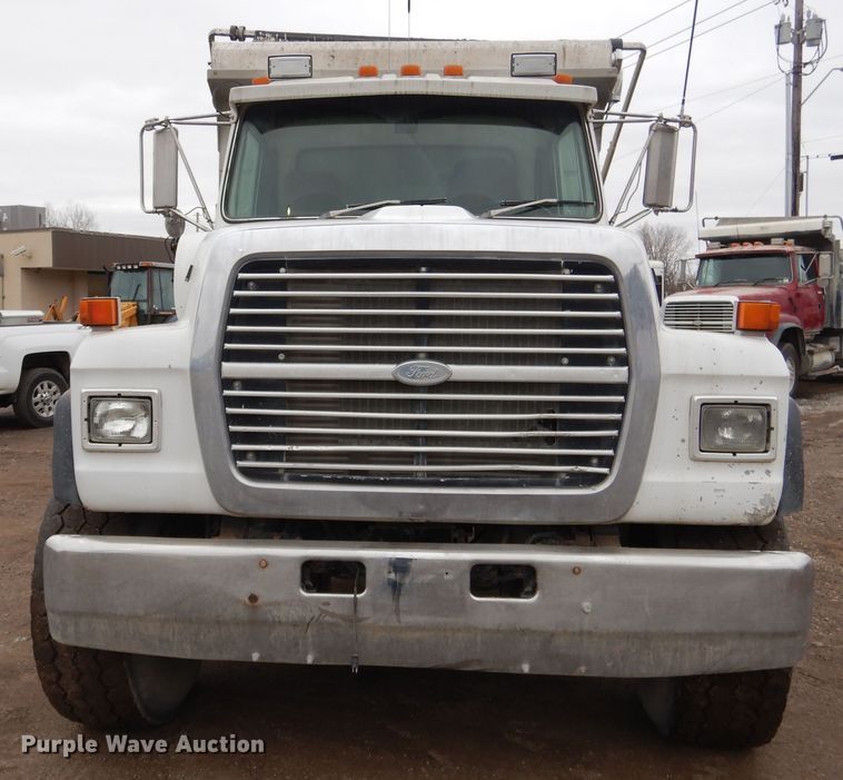image for item EK9134 1993 Ford L9000 dump truck