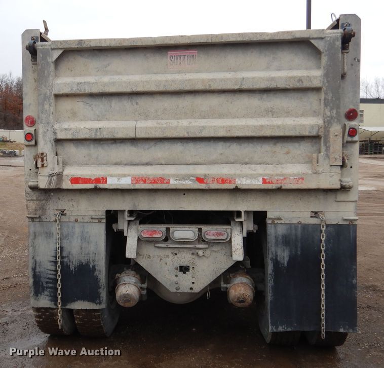 image for item EK9134 1993 Ford L9000 dump truck