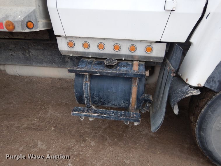 image for item EK9134 1993 Ford L9000 dump truck