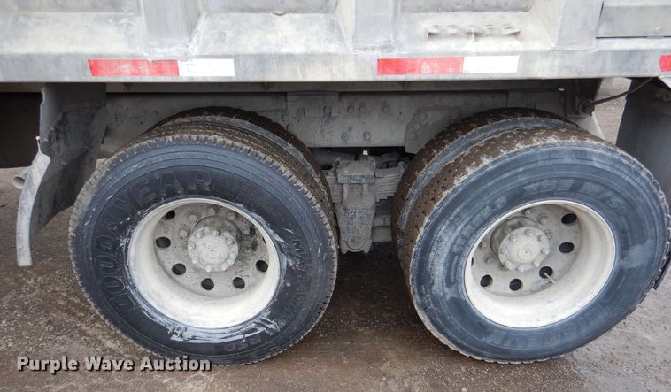 image for item EK9134 1993 Ford L9000 dump truck