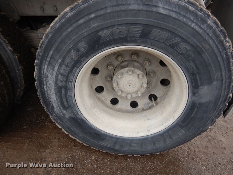 image for item EK9134 1993 Ford L9000 dump truck