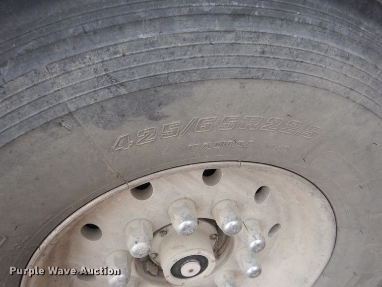 image for item EK9134 1993 Ford L9000 dump truck