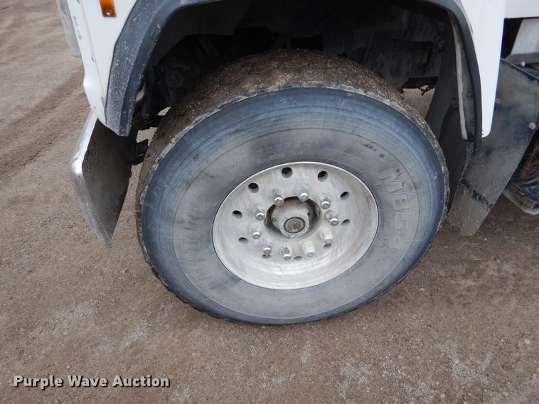 image for item EK9134 1993 Ford L9000 dump truck