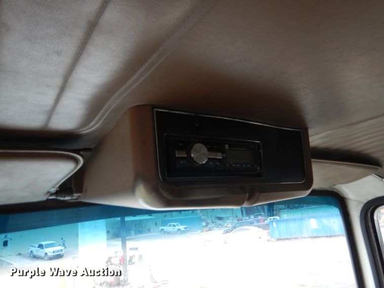 image for item EK9134 1993 Ford L9000 dump truck