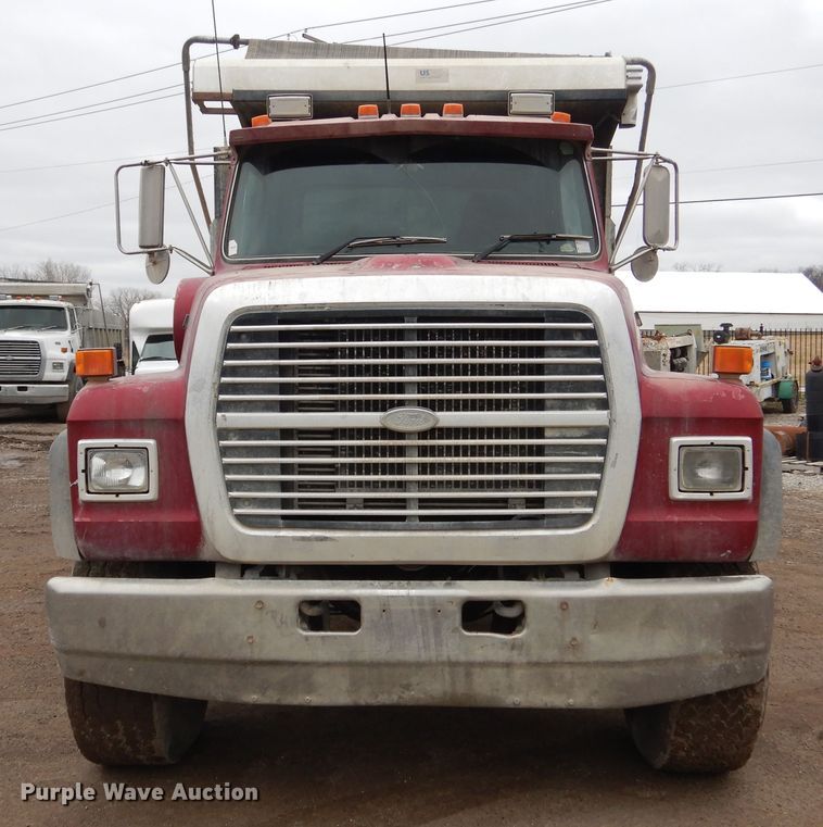 image for item EK9135 1995 Ford L8000 dump truck