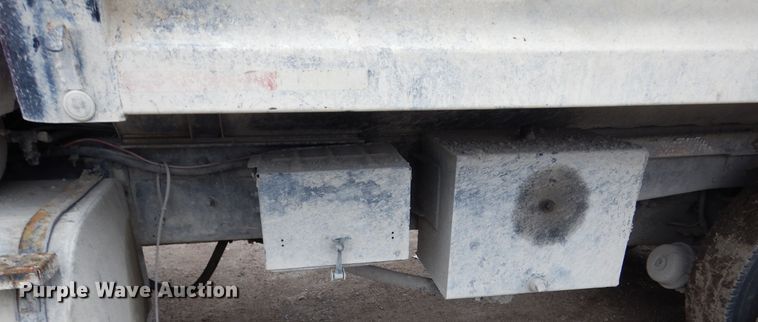 image for item EK9135 1995 Ford L8000 dump truck