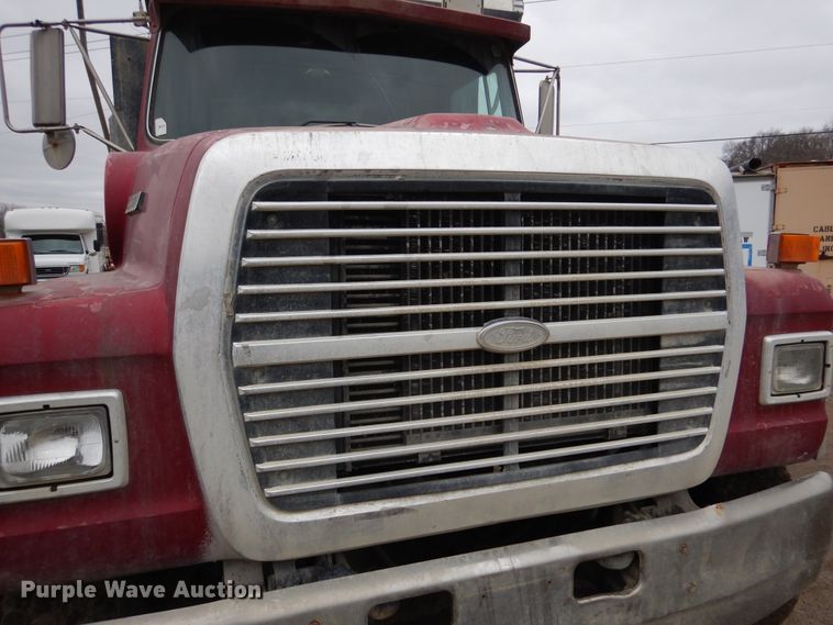 image for item EK9135 1995 Ford L8000 dump truck