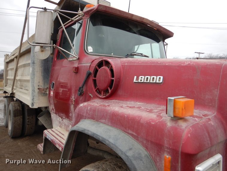 image for item EK9135 1995 Ford L8000 dump truck