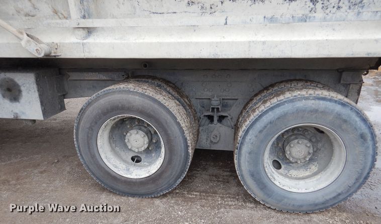 image for item EK9135 1995 Ford L8000 dump truck