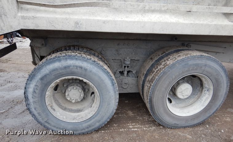 image for item EK9135 1995 Ford L8000 dump truck