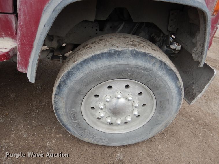 image for item EK9135 1995 Ford L8000 dump truck